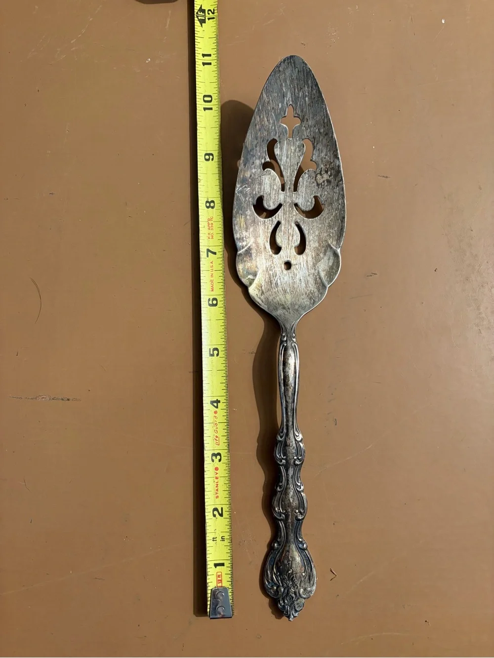Vintage Ornate Silver-Plated Pie Server - Silver